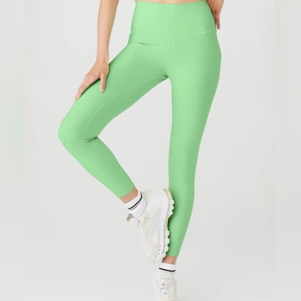 Like New Alo yoga 7/8 airlift leggings